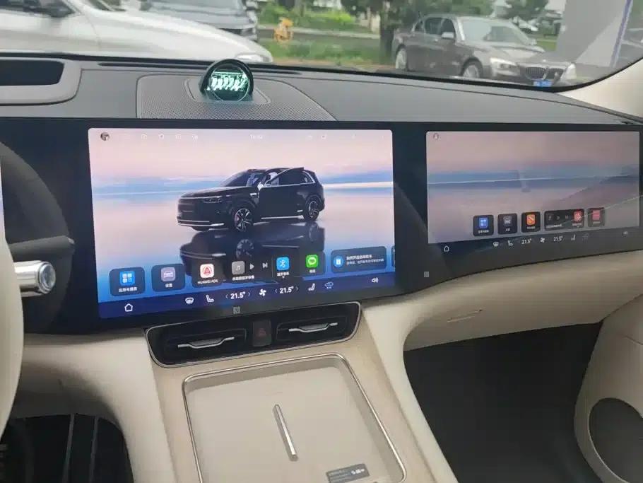 Wenjie M8 2025 Extended Range Max+ Version (53.4kWh, 6-seater, 192-line LiDAR) — миниатюра 13