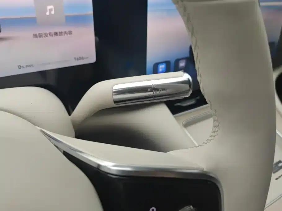 Wenjie M8 2025 Extended Range Max+ Version (53.4kWh, 6-seater, 192-line LiDAR) — миниатюра 16
