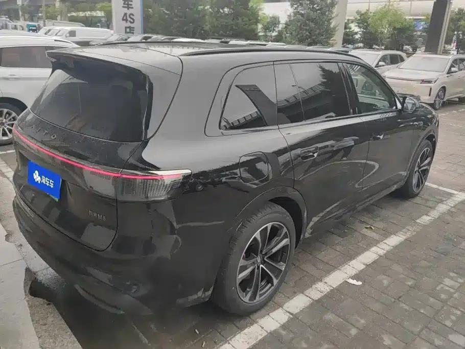 Wenjie M8 2025 Extended Range Max+ Version (53.4kWh, 6-seater, 192-line LiDAR) — миниатюра 3