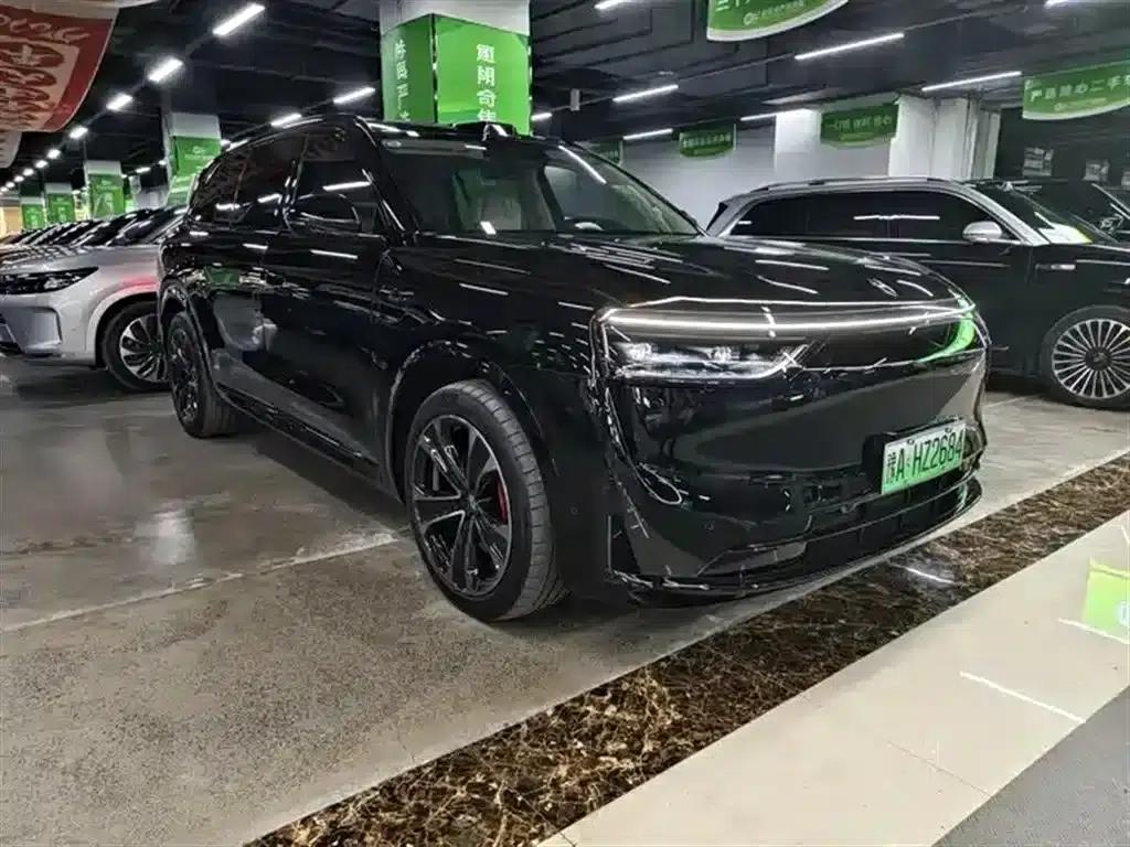 Wenjie M8 2025 Extended Range Max+ Version (53.4kWh, 5-seater, 192-line LiDAR) — миниатюра 3