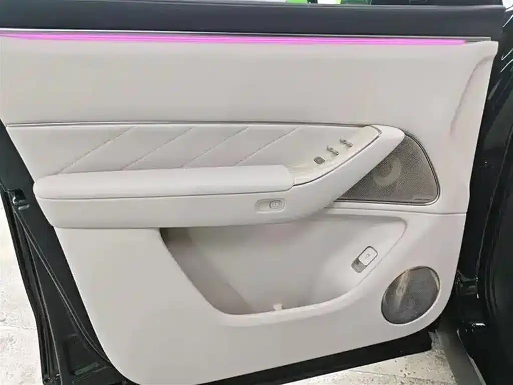 Wenjie M8 2025 Extended Range Max+ Version (53.4kWh, 5-seater, 192-line LiDAR) — миниатюра 4