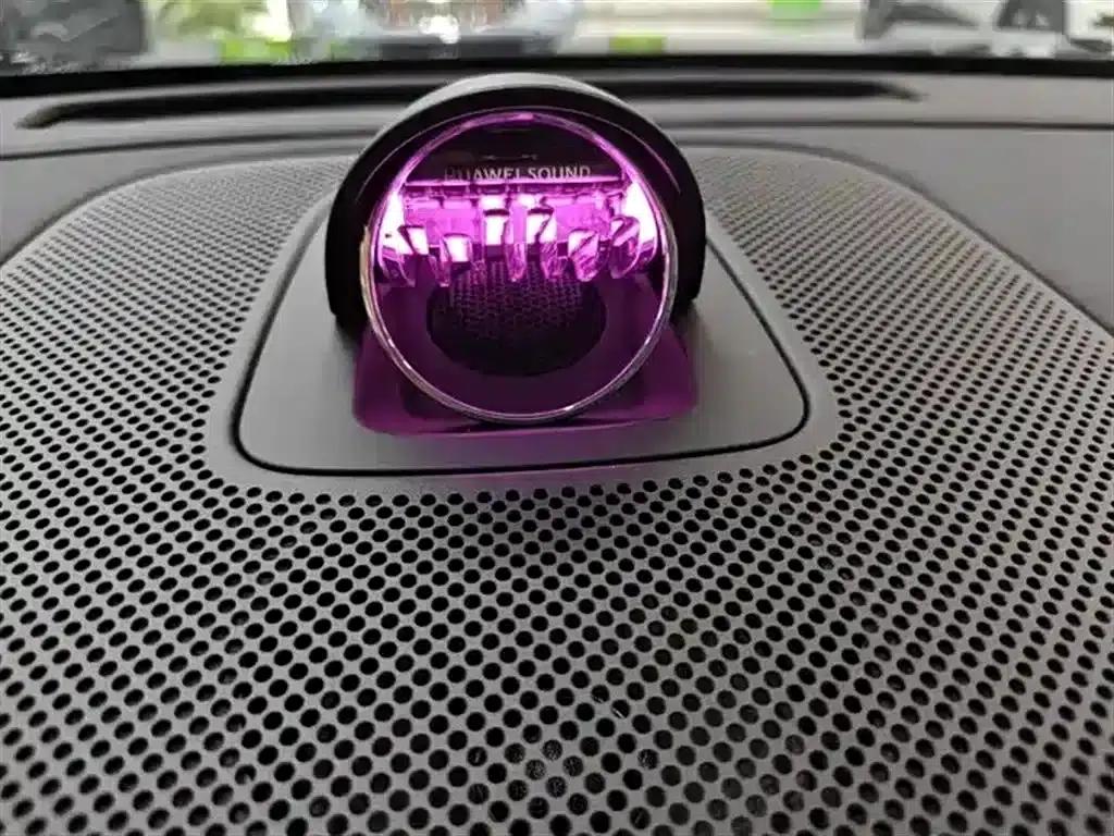 Wenjie M8 2025 Extended Range Max+ Version (53.4kWh, 5-seater, 192-line LiDAR) — миниатюра 7