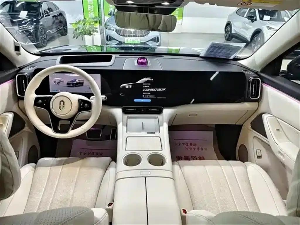 Wenjie M8 2025 Extended Range Max+ Version (53.4kWh, 5-seater, 192-line LiDAR) — миниатюра 10
