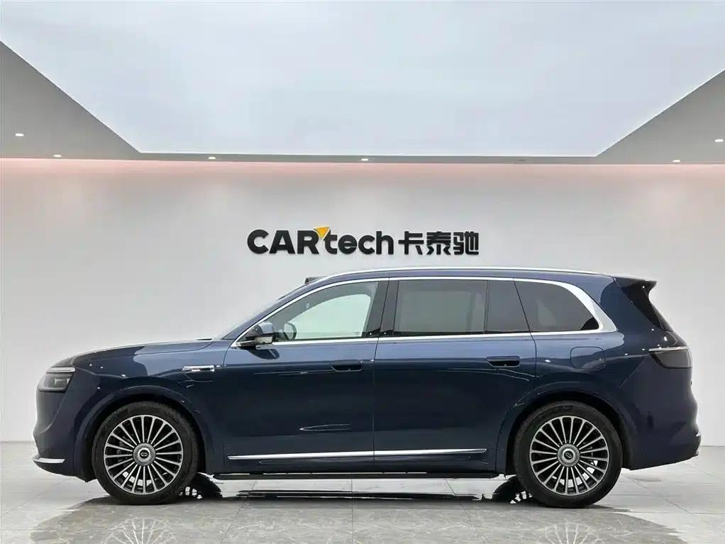 Wenjie M8 2025 Ultra Extended Range Edition (53.4kWh, 5-seater, 192-line LiDAR) — миниатюра 2