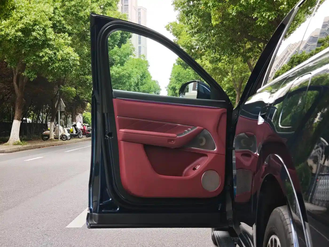 Wenjie M8 2025 Ultra Extended Range Edition (53.4kWh, 5-seater, 192-line LiDAR) — миниатюра 4