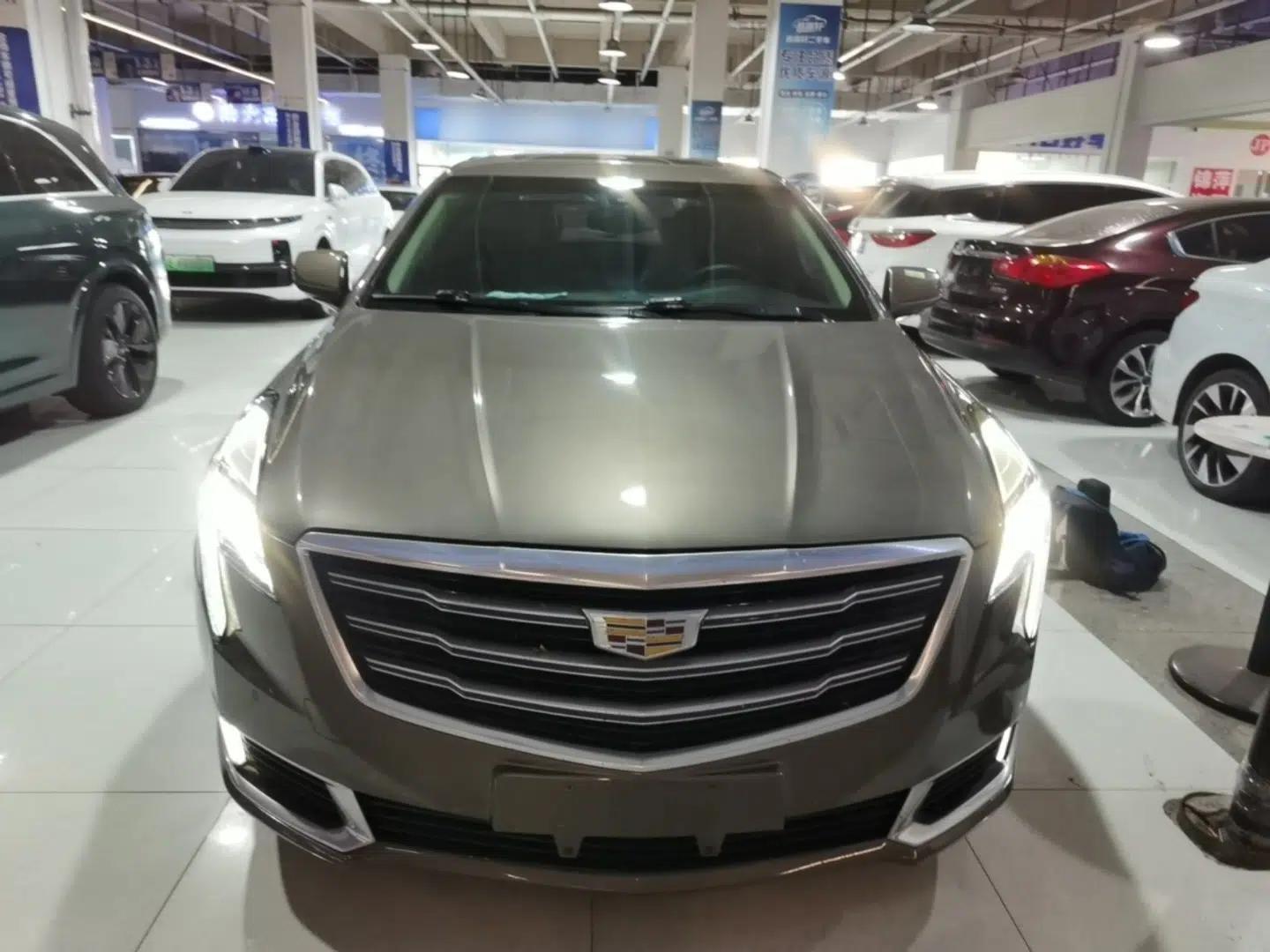 Cadillac XTS 2018 28T Elite Edition — миниатюра 2