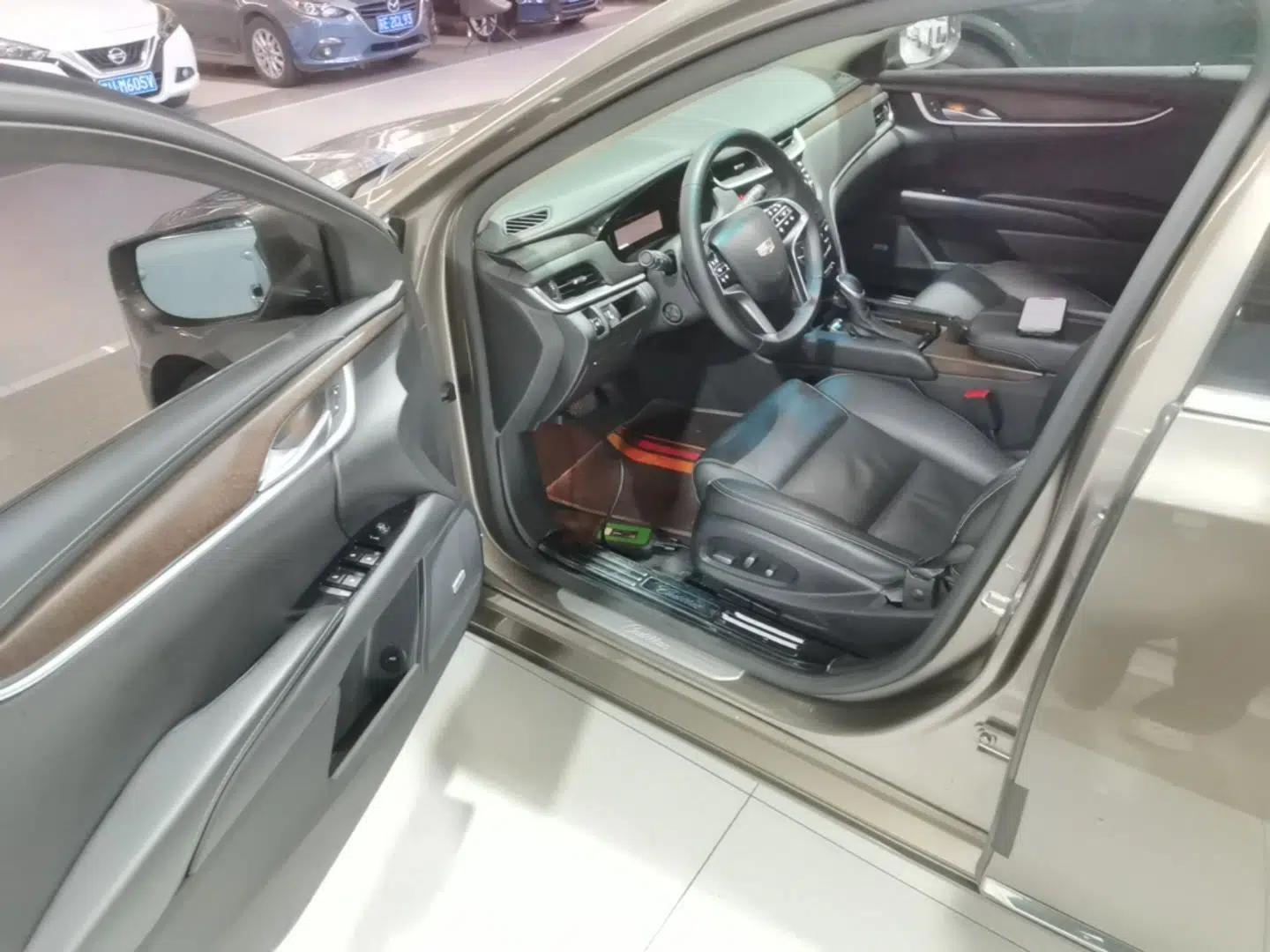Cadillac XTS 2018 28T Elite Edition — миниатюра 18