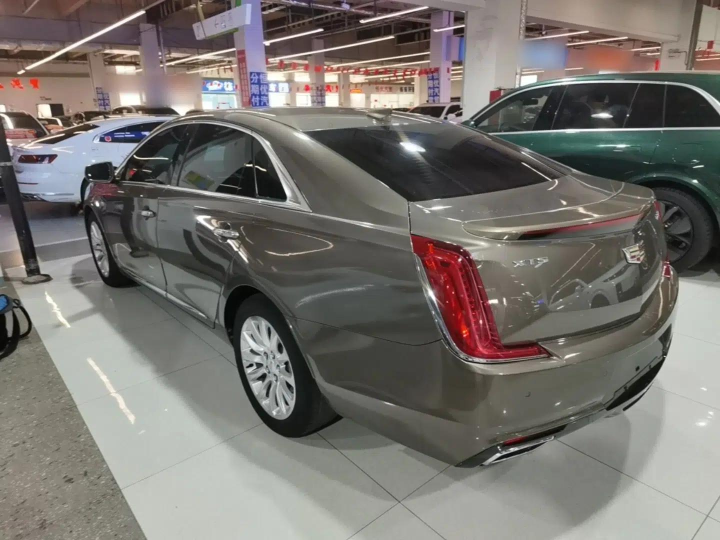 Cadillac XTS 2018 28T Elite Edition — миниатюра 4