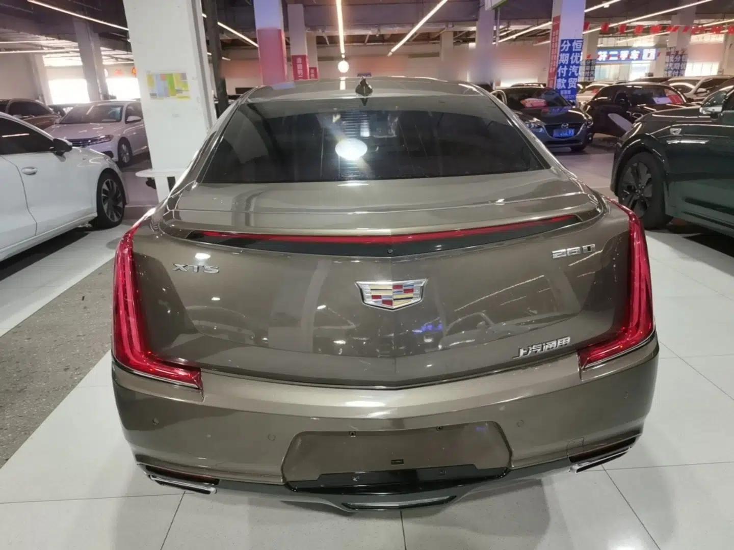 Cadillac XTS 2018 28T Elite Edition — миниатюра 5
