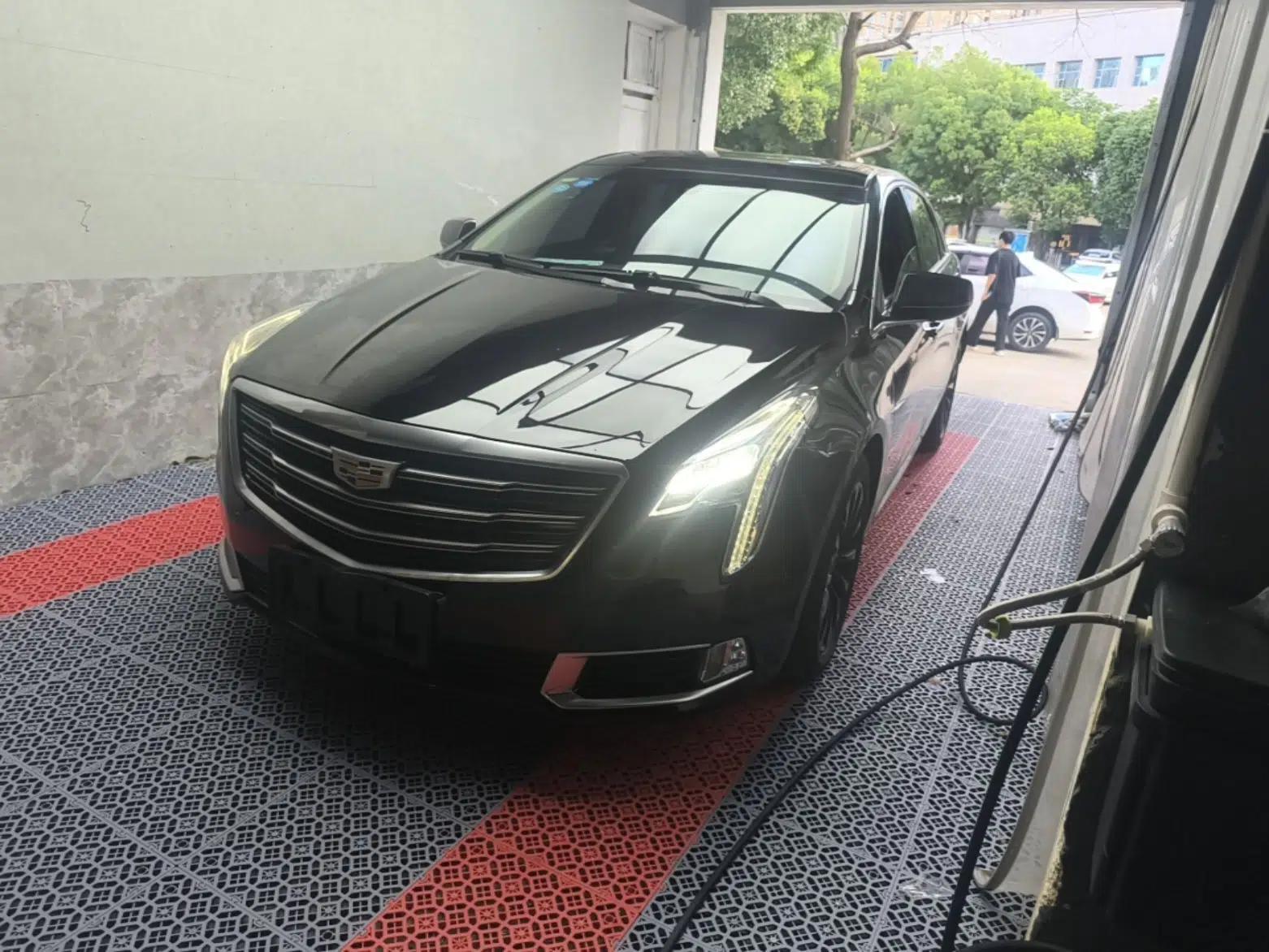Cadillac XTS 2018 28T Elite Edition — миниатюра 1