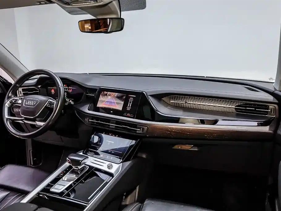 Audi Q6 2024 40 TFSI quattro Cloud View Edition, Feathered Forest Package, 7-seater — миниатюра 27