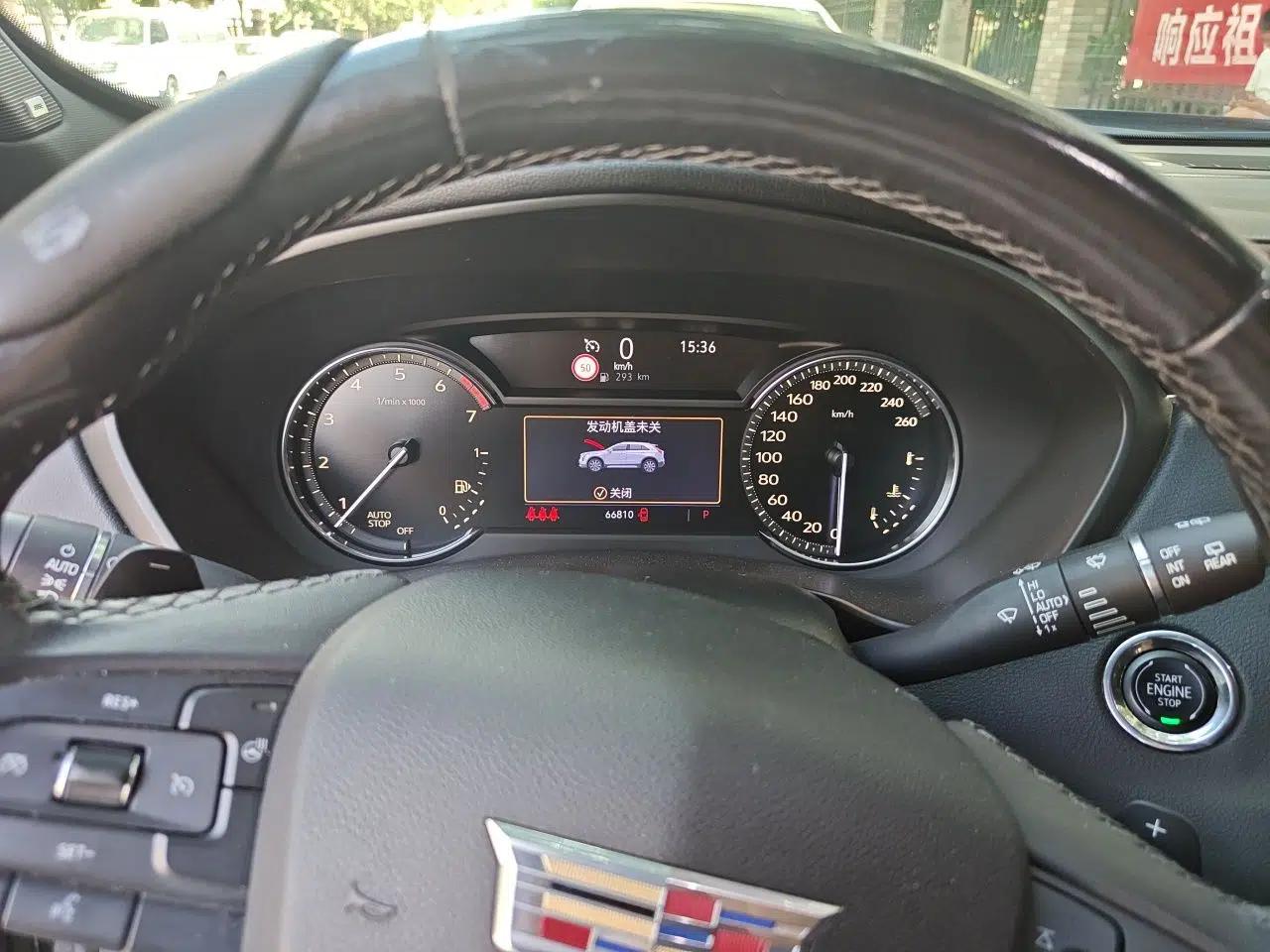 Cadillac XT4 2018 28T Two-Wheel Drive Leading Version — миниатюра 11