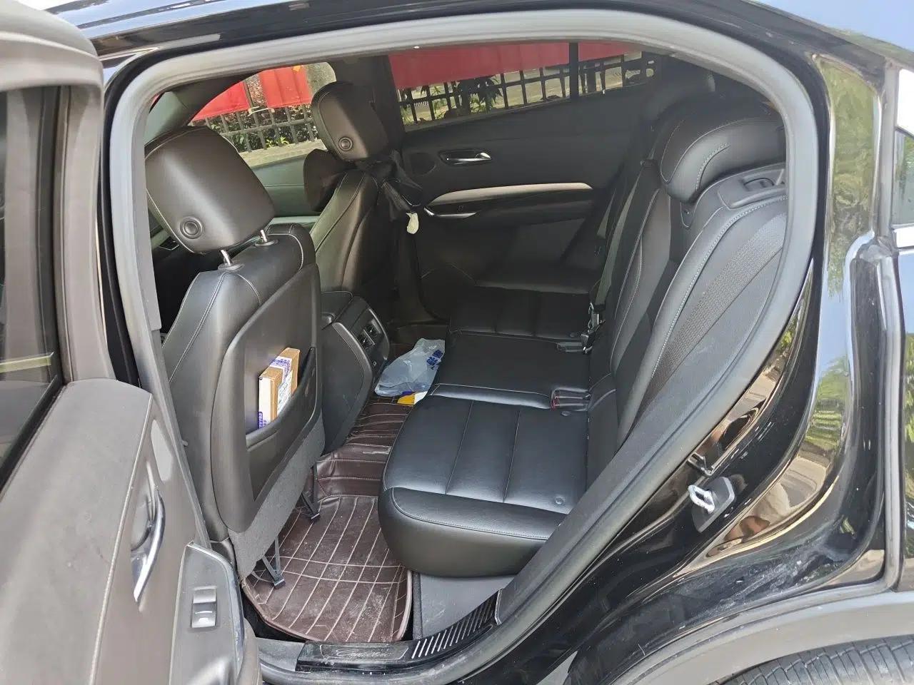 Cadillac XT4 2018 28T Two-Wheel Drive Leading Version — миниатюра 17