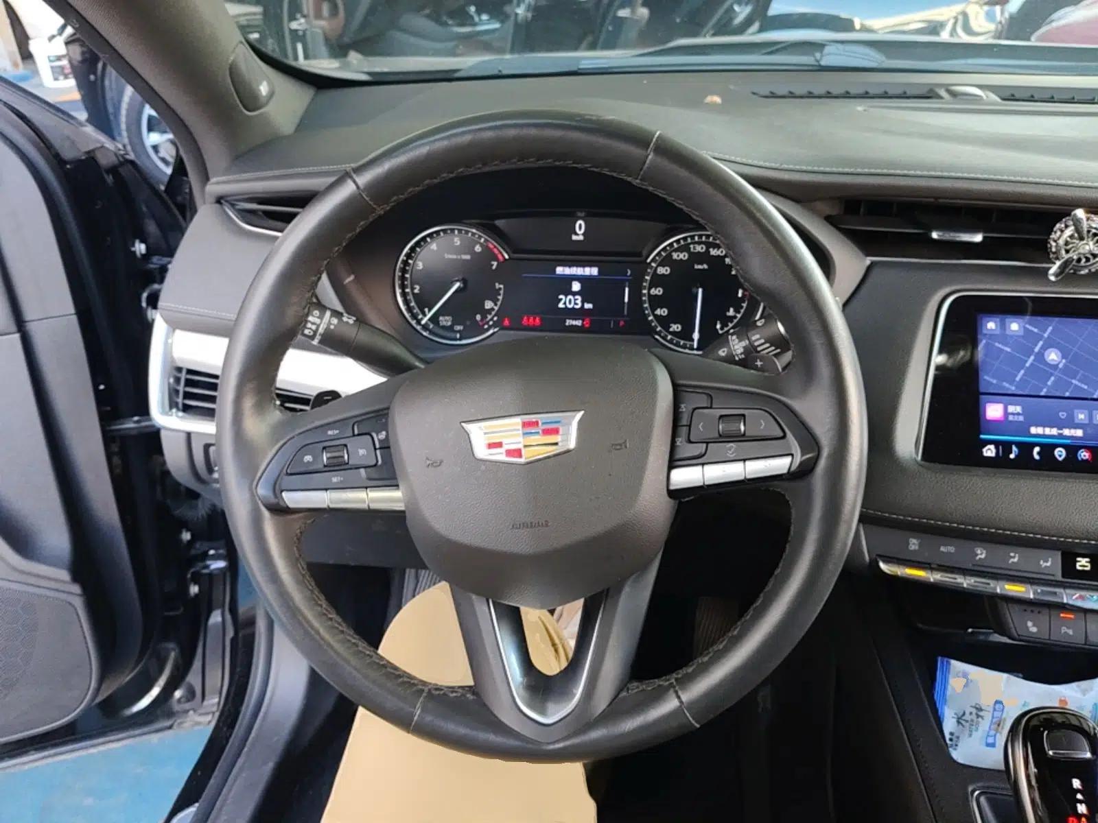 Cadillac XT4 2021 28T Two-Wheel Drive Leading Version — миниатюра 13