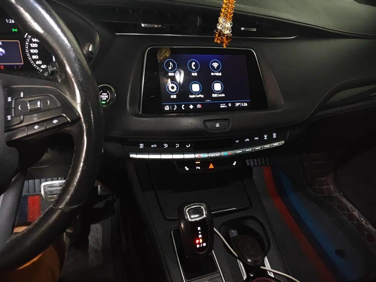 Cadillac XT4 2018 28T Two-Wheel Drive Luxury Sport Model — миниатюра 13