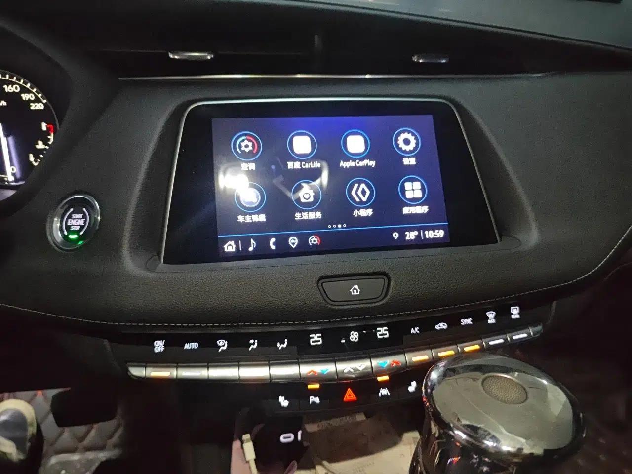 Cadillac XT4 2022 28T Two-Wheel-Drive Luxury Version — миниатюра 13