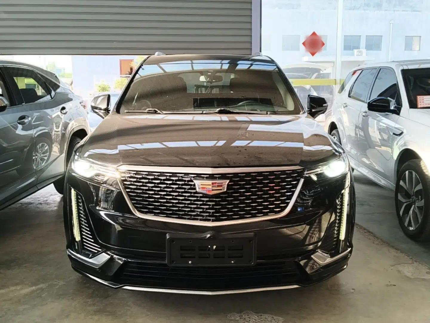 Cadillac XT6 2021 2.0T Six-Seater Four-Wheel-Drive Luxury Version — миниатюра 2