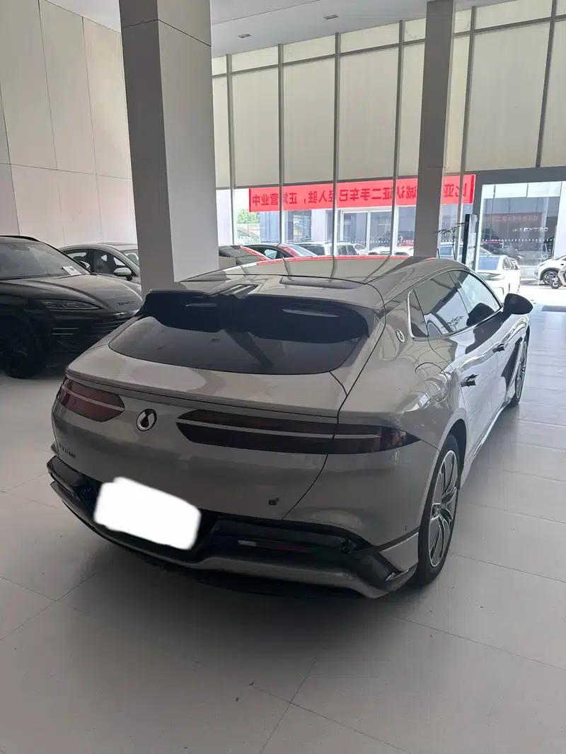 Denza Z9GT DM 2024 1100 AWD Max First Edition — миниатюра 6