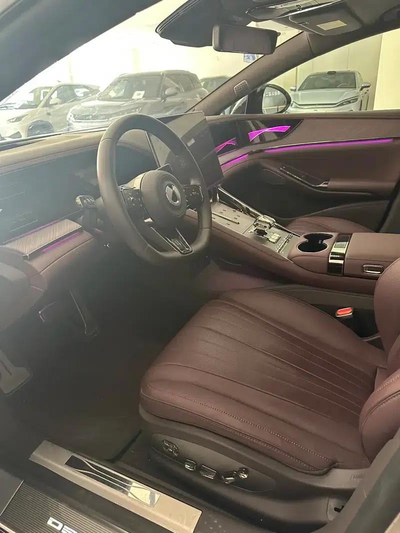 Denza Z9GT DM 2024 1100 AWD Max First Edition — миниатюра 8