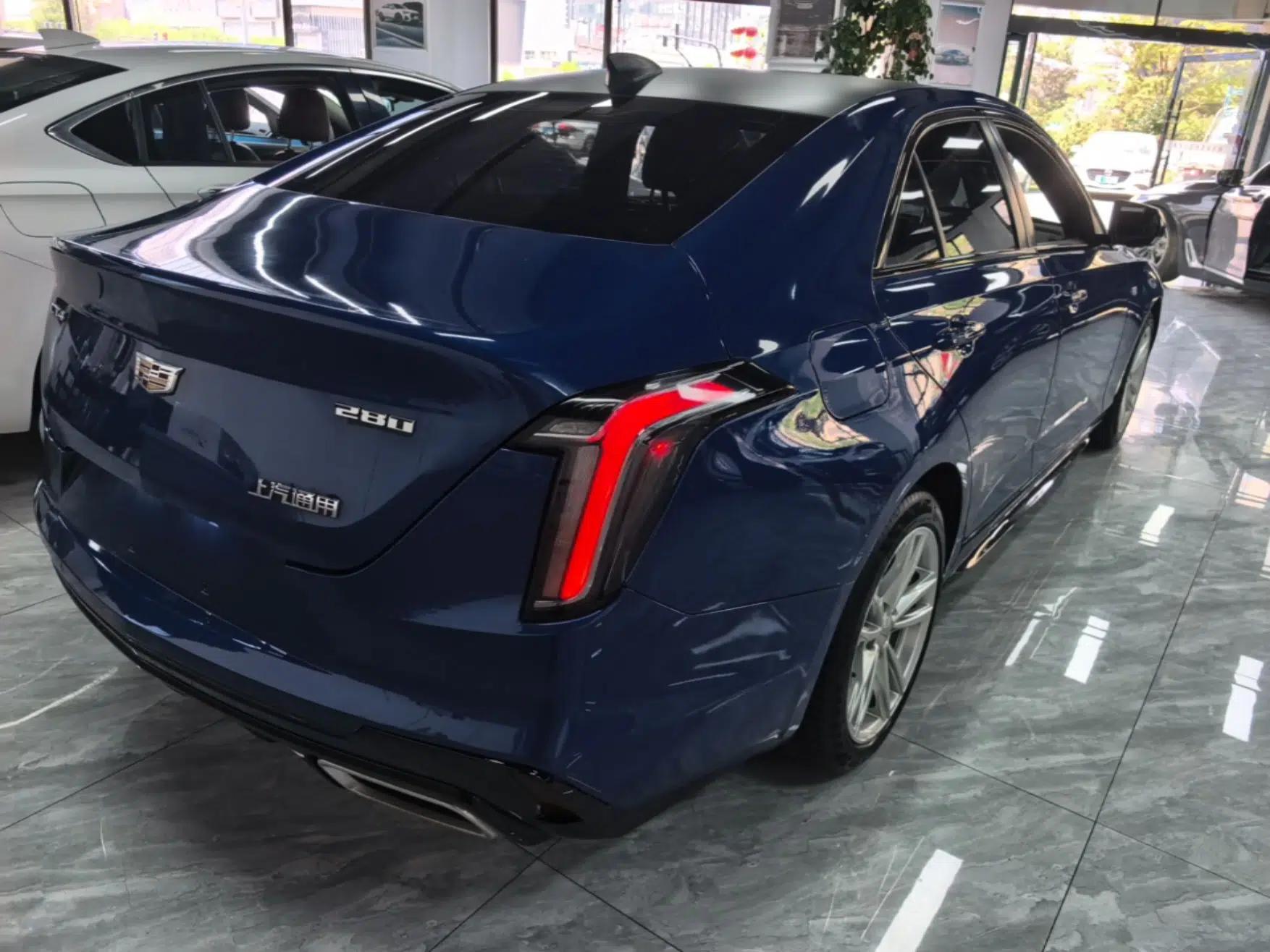 Cadillac CT4 2021 28T Fashion Edition — миниатюра 6