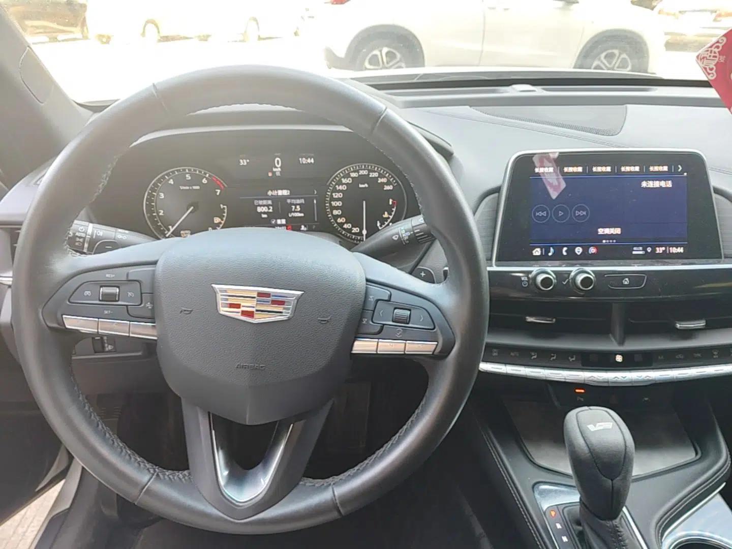 Cadillac CT4 2023 25T Luxury Model — миниатюра 12