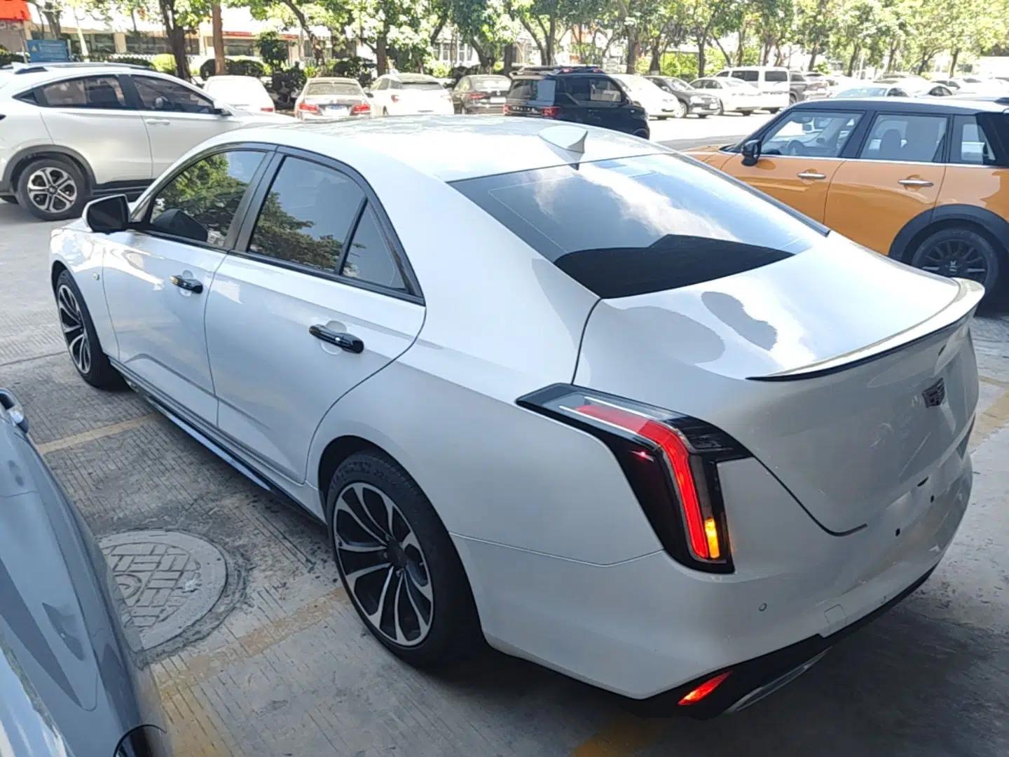 Cadillac CT4 2023 25T Luxury Model — миниатюра 4