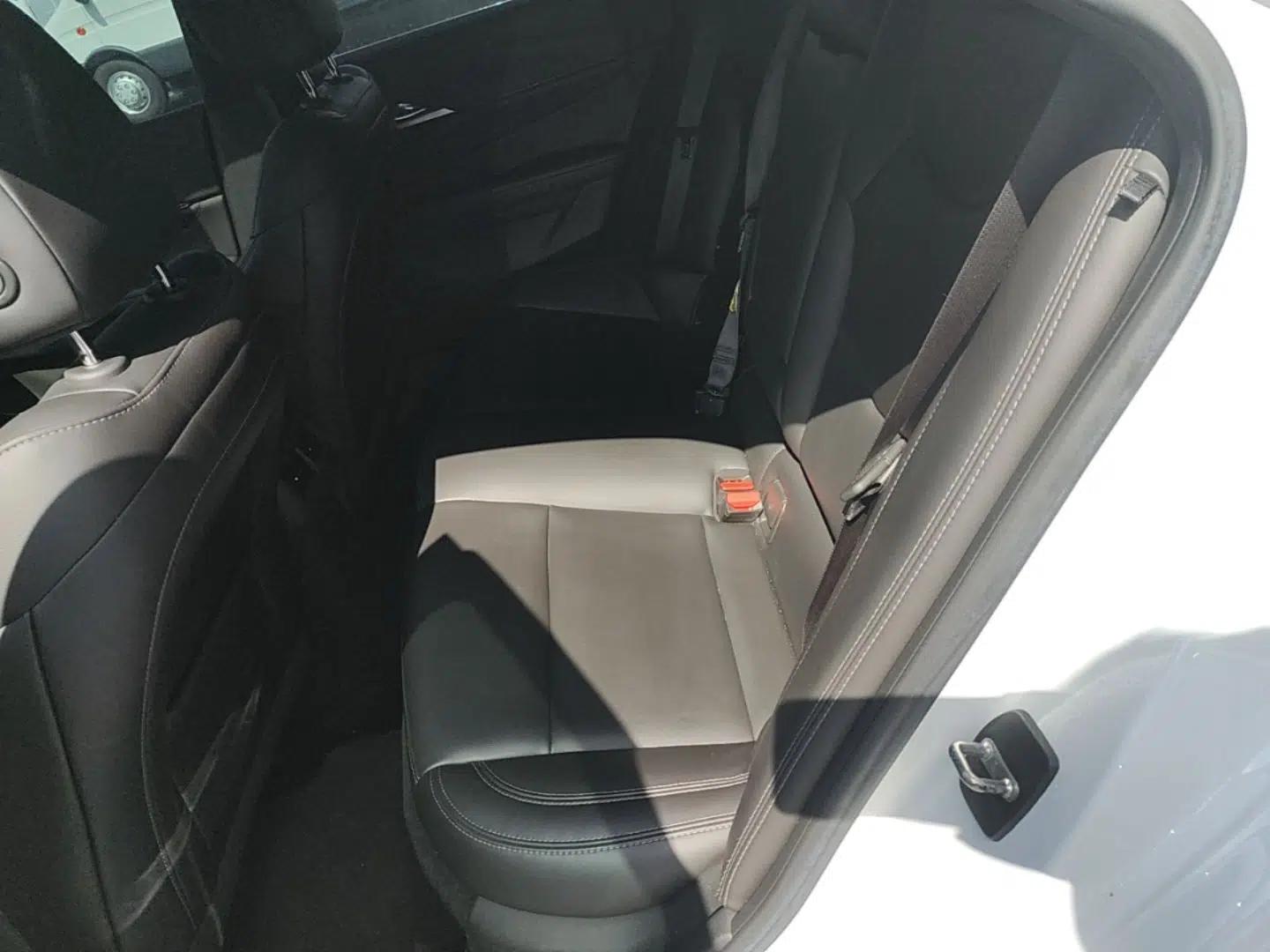 Cadillac CT4 2022 28T Fashion Edition — миниатюра 25