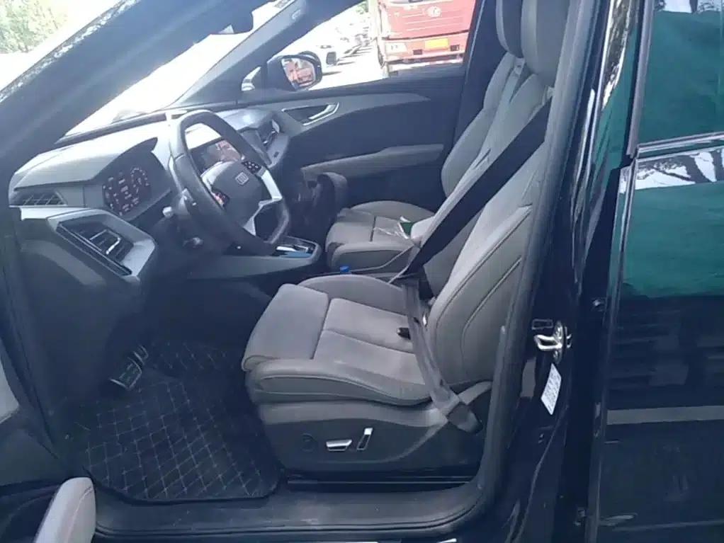 Audi Q5 e-tron 2022 Model 40 e-tron Star Edition Mech Suit — миниатюра 15
