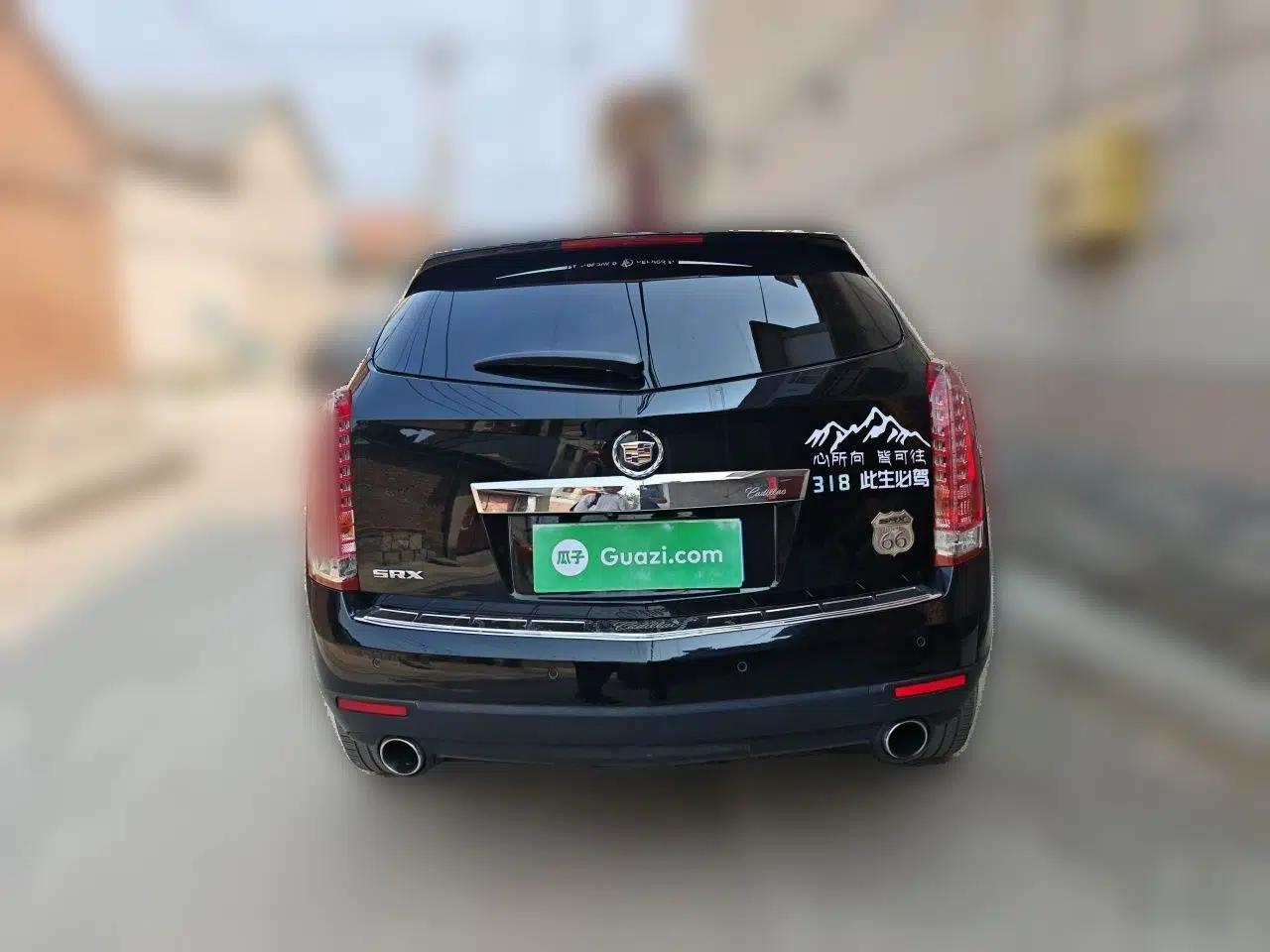 Cadillac SRX 2015 3.0L Elite Model — миниатюра 5