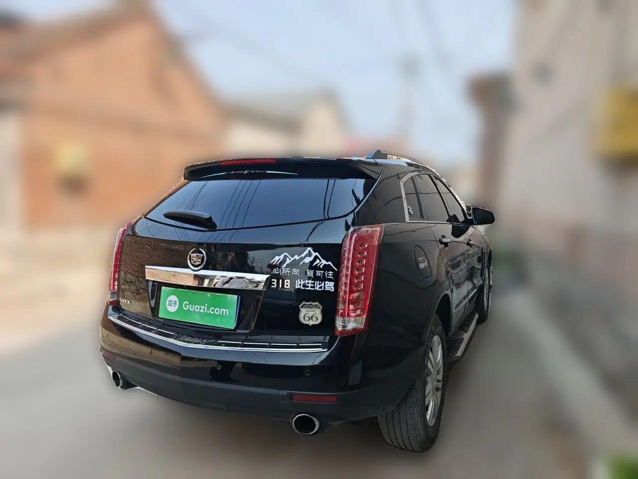 Cadillac SRX 2015 3.0L Elite Model — миниатюра 6