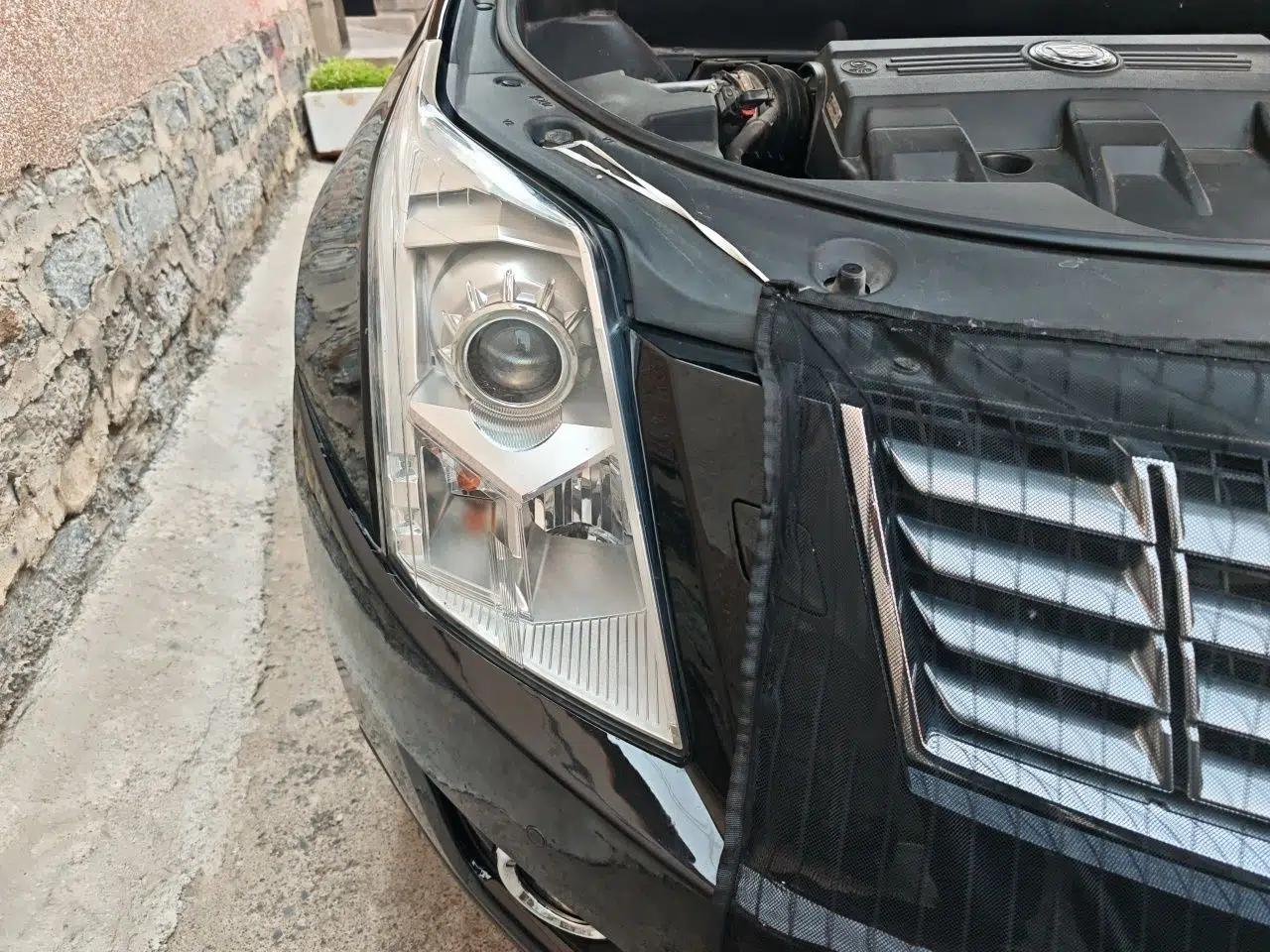 Cadillac SRX 2015 3.0L Elite Model — миниатюра 7