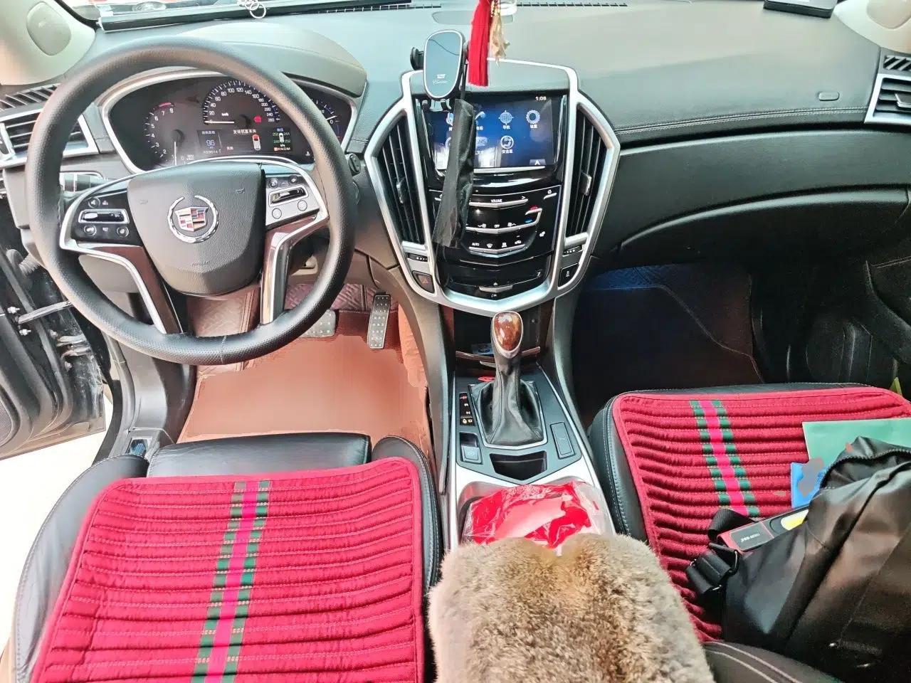 Cadillac SRX 2015 3.0L Elite Model — миниатюра 9