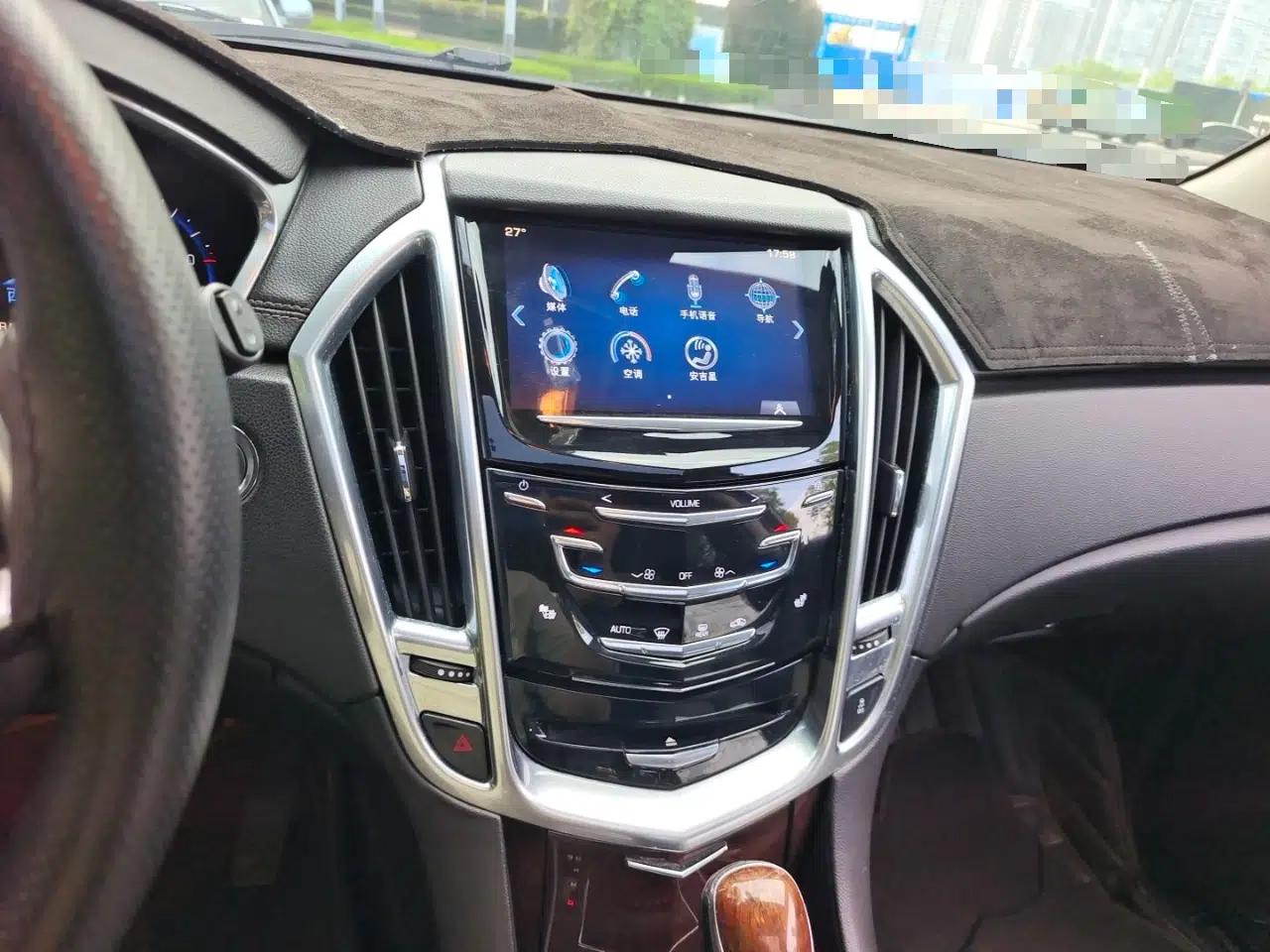 Cadillac SRX 2013 3.0L Leading Model — миниатюра 13