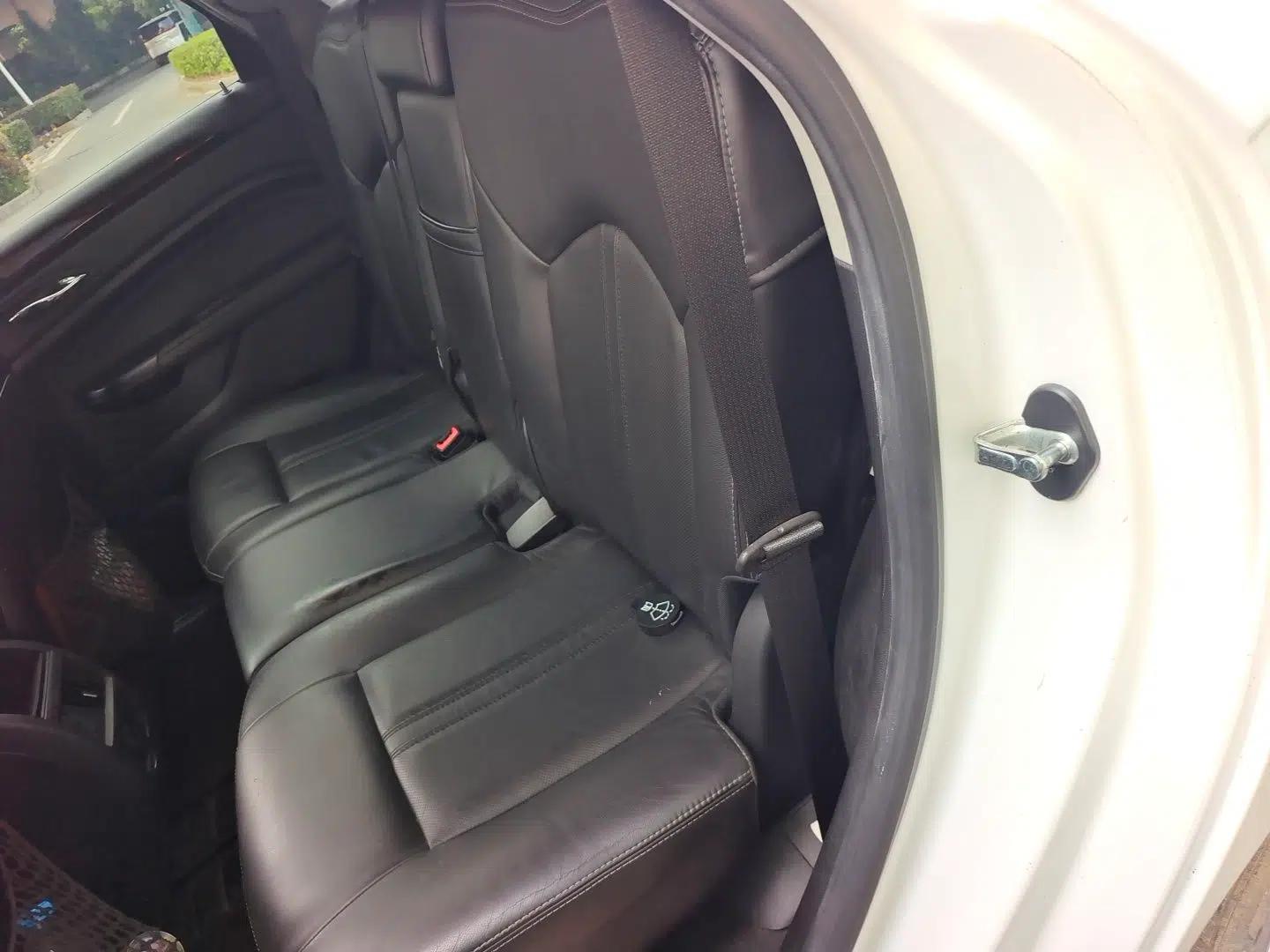 Cadillac SRX 2013 3.0L Leading Model — миниатюра 17