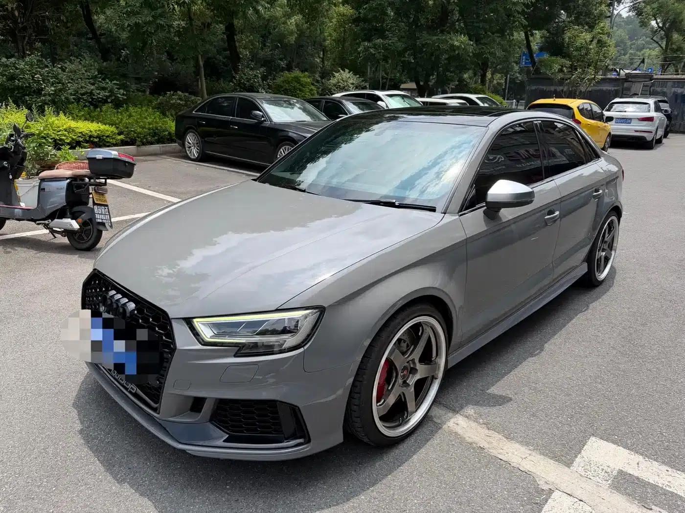 Audi RS 3 2017 RS 3 2.5T Limousine — миниатюра 1