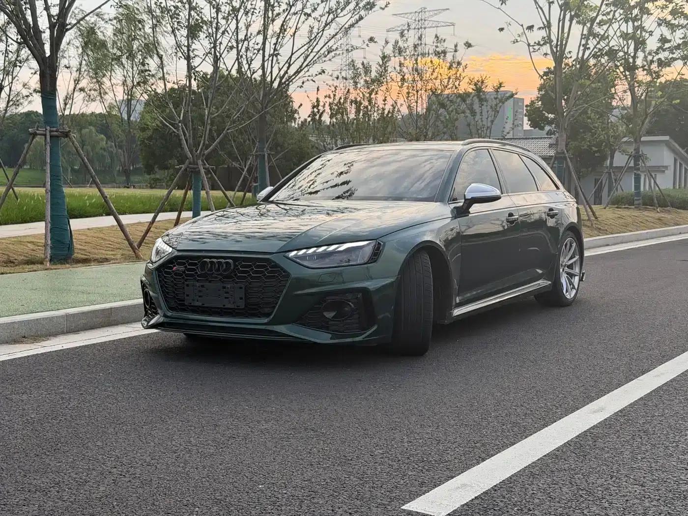 Audi RS 4 2020 RS 4 2.9T Avant — миниатюра 1