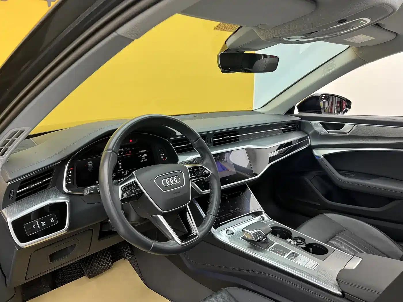 2022 Audi A6 allroad quattro Explorer 55 TFSI Premium Off-Road Model (Imported) — миниатюра 4