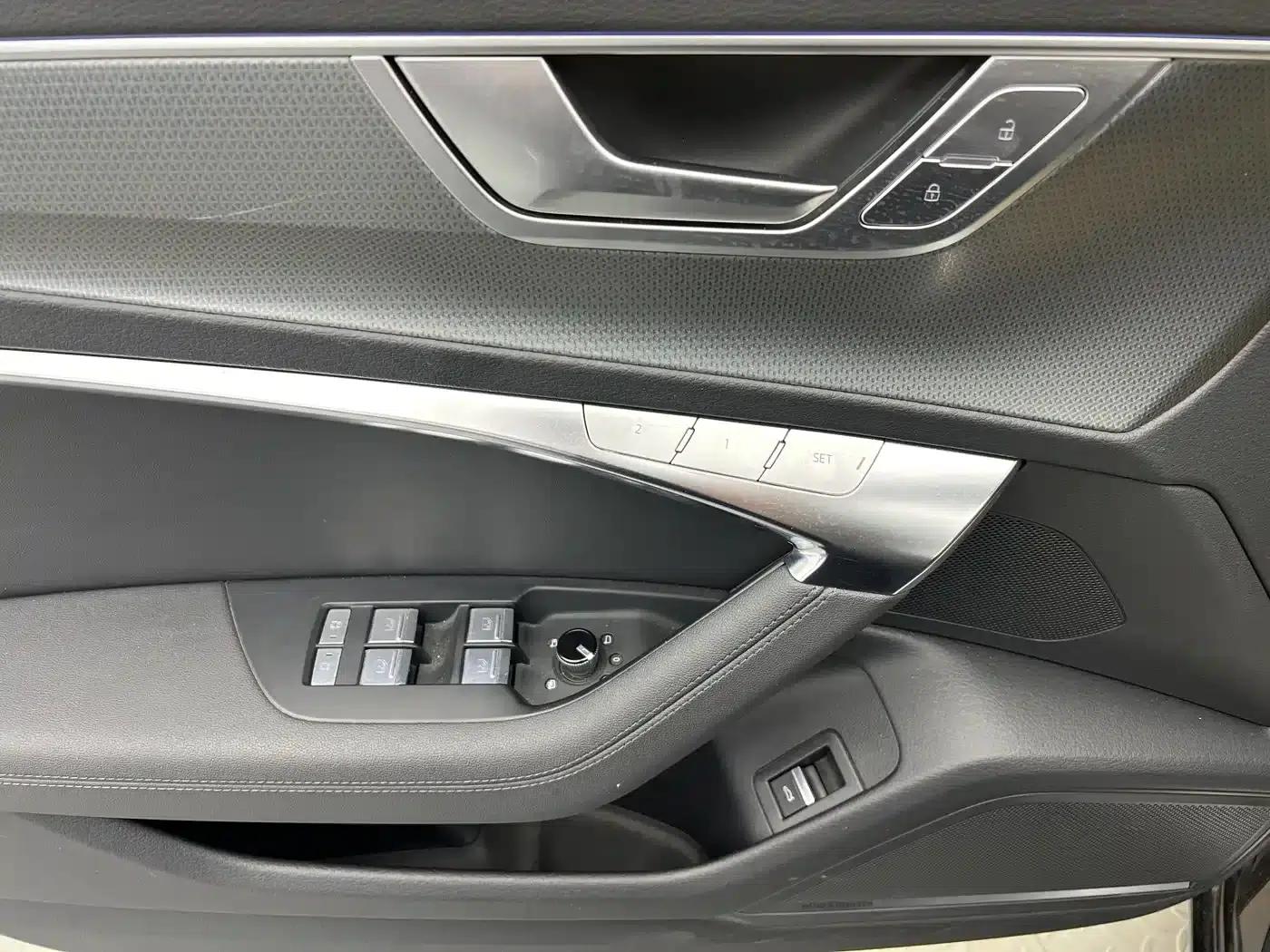 2022 Audi A6 allroad quattro Explorer 55 TFSI Premium Off-Road Model (Imported) — миниатюра 5