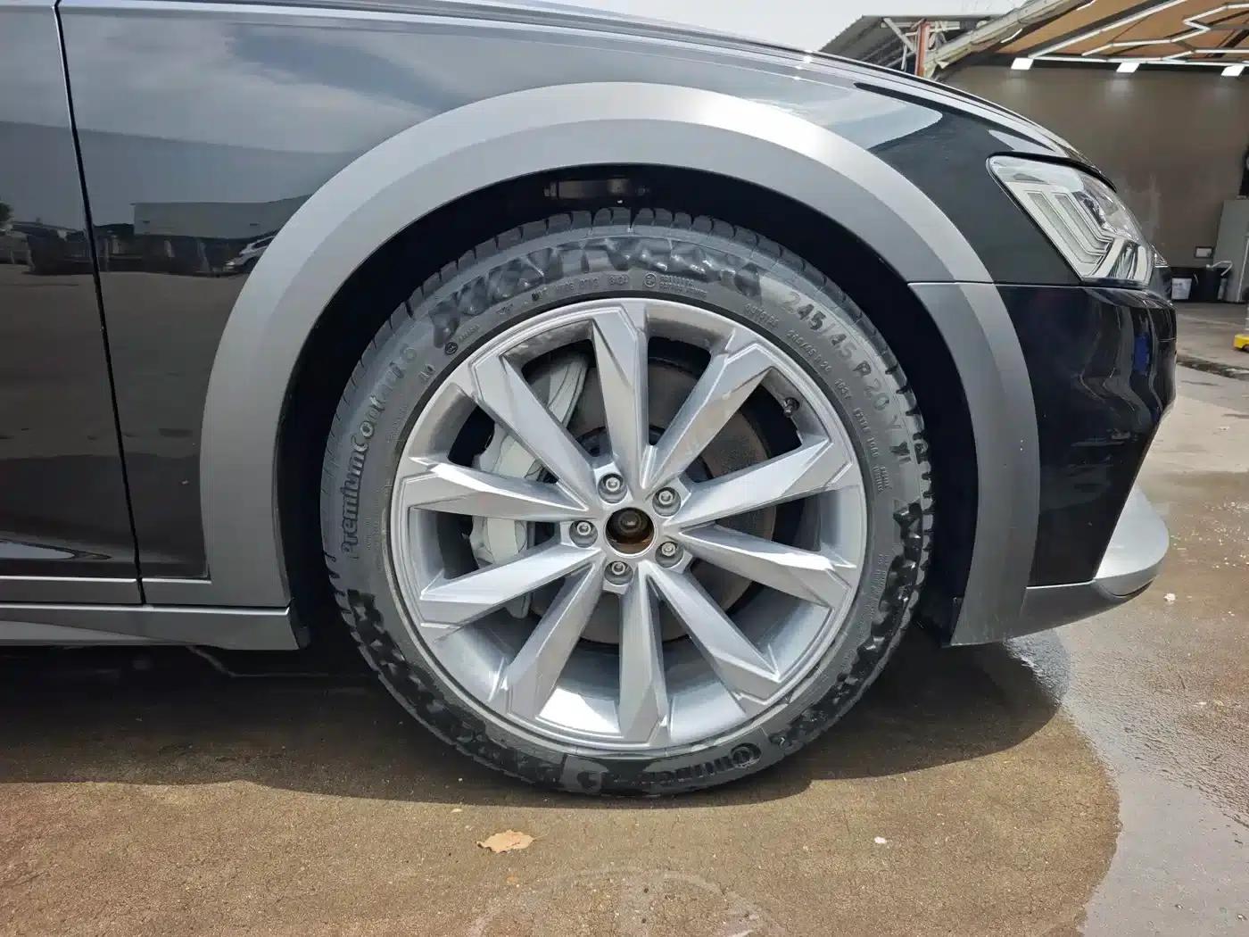 2025 Audi A6 allroad quattro Explorer 55 TFSI Premium Off-Road Model (Imported) — миниатюра 7