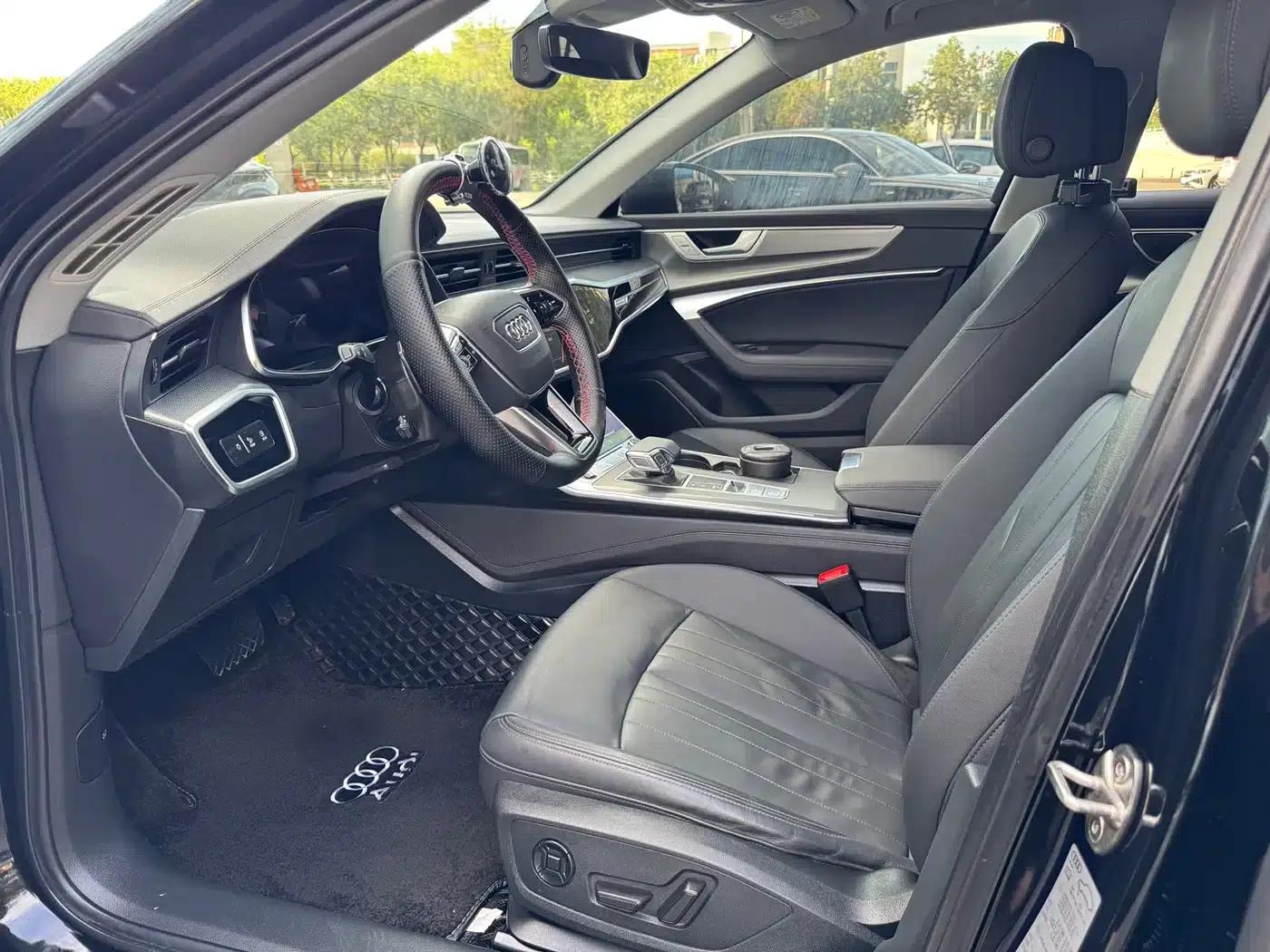 2021 Audi A6 allroad quattro Explorer 55 TFSI Premium Off-Road Model (Imported) — миниатюра 4