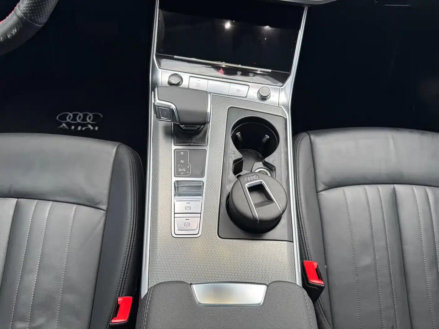 2021 Audi A6 allroad quattro Explorer 55 TFSI Premium Off-Road Model (Imported) — миниатюра 9