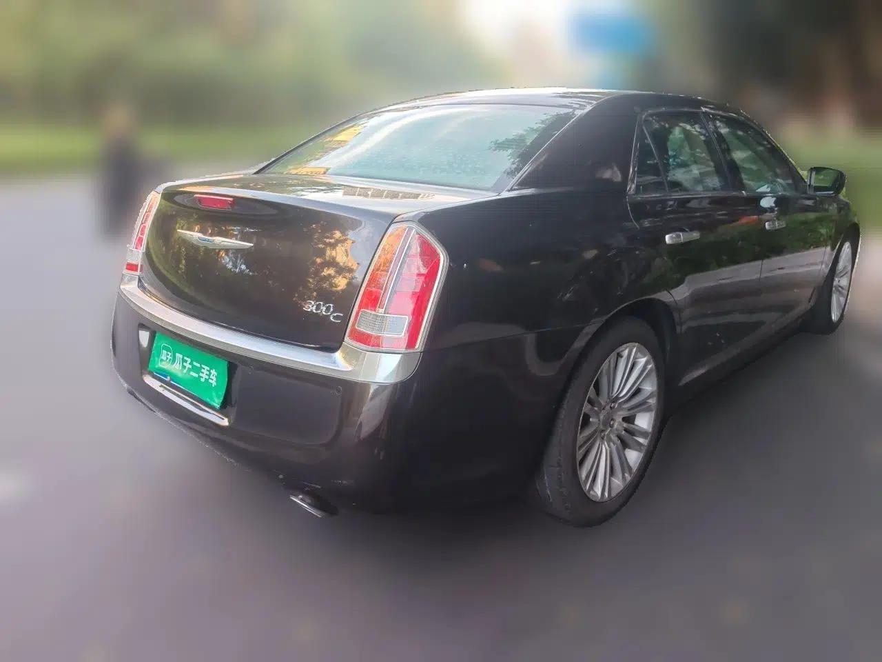Chrysler 300C 2013 3.6L Prestige Edition — миниатюра 6
