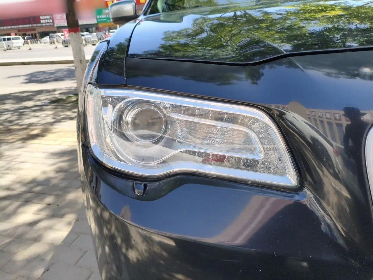 Chrysler 300C 2014 3.0L Excellence Edition — миниатюра 7