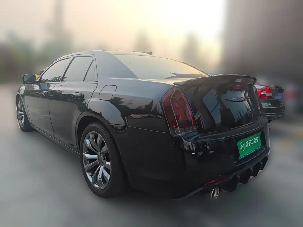 Chrysler 300C 2016 3.0L Supreme Edition — миниатюра 4