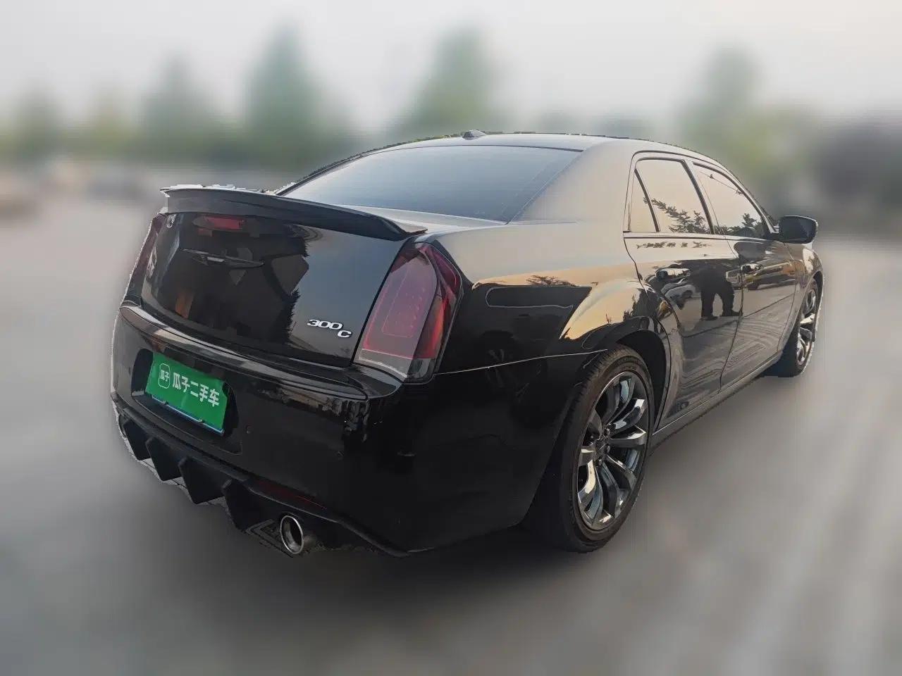 Chrysler 300C 2016 3.0L Supreme Edition — миниатюра 6