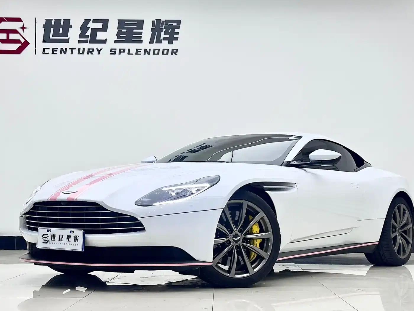 Aston Martin DB11 2019 4.0T V8 Coupe — миниатюра 1