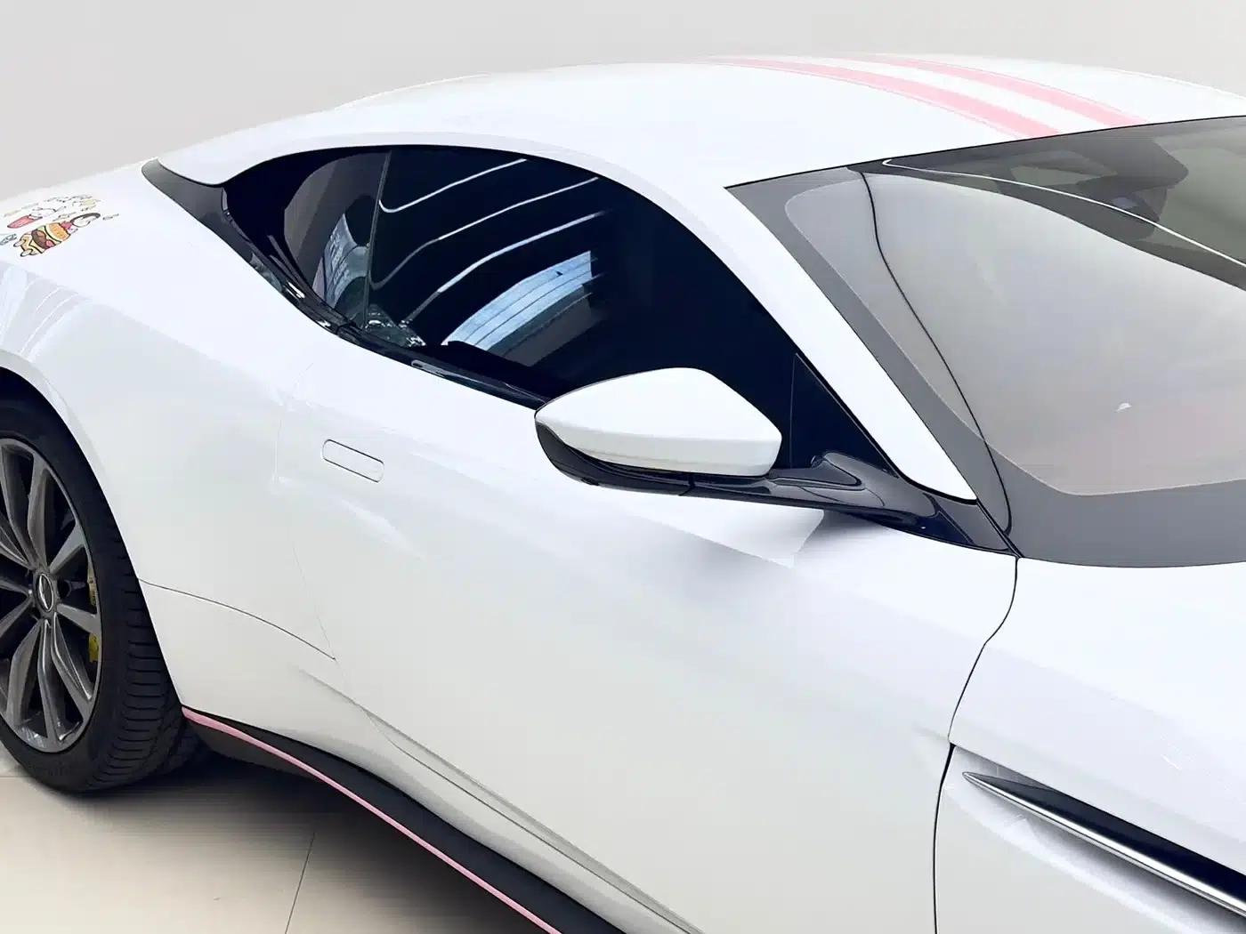 Aston Martin DB11 2019 4.0T V8 Coupe — миниатюра 11