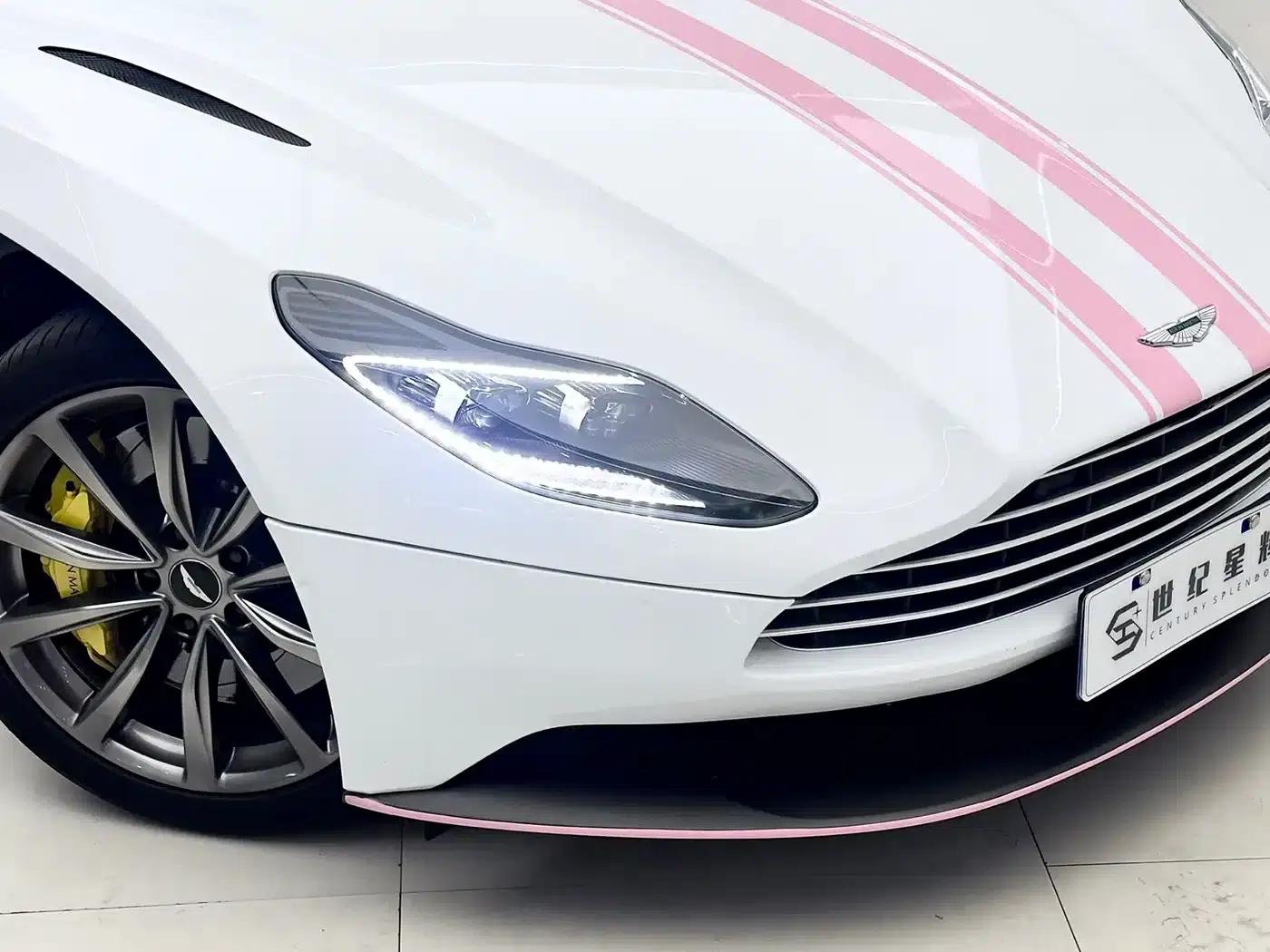 Aston Martin DB11 2019 4.0T V8 Coupe — миниатюра 12