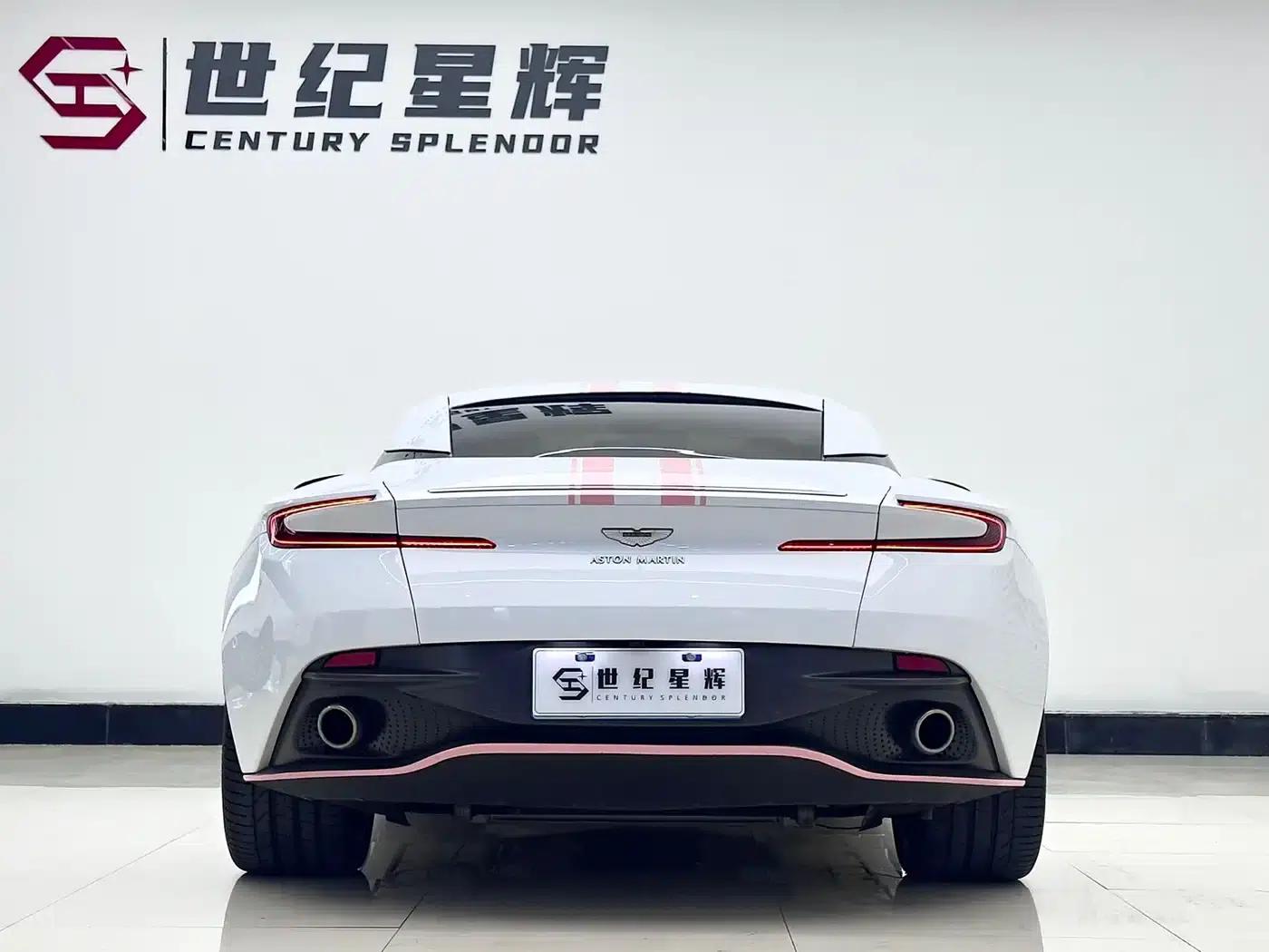 Aston Martin DB11 2019 4.0T V8 Coupe — миниатюра 4