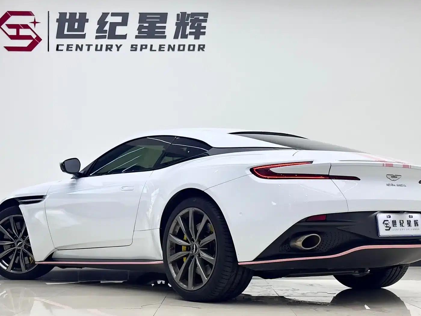 Aston Martin DB11 2019 4.0T V8 Coupe — миниатюра 5